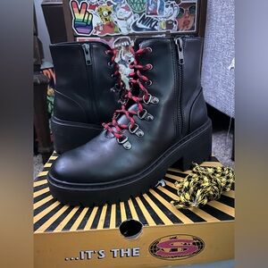 Skechers Combat Boots - Women’s Size 6.5